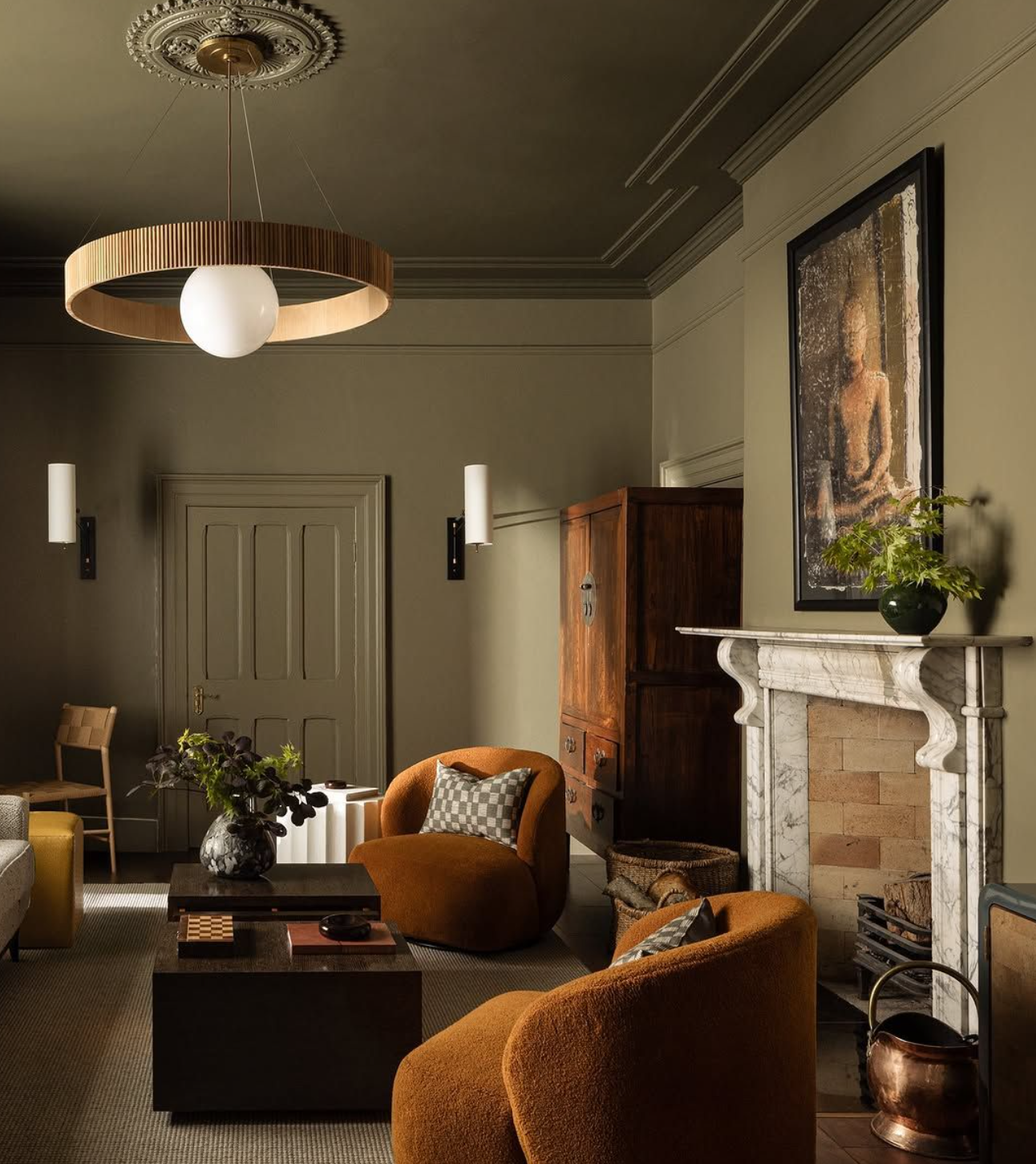 color drenched room from Suitewood